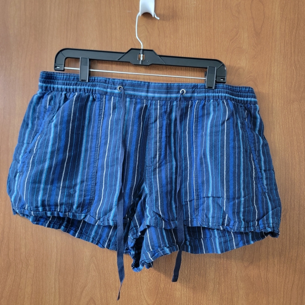 BOGO Gap Blue Striped Linen Blend Shorts Size XL Regular